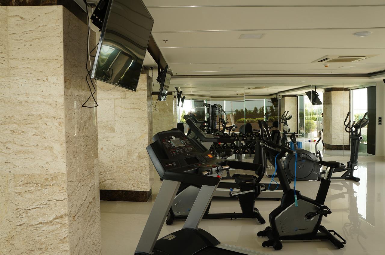 Stylish Studio In Peak Towers Pattaya ภายนอก รูปภาพ